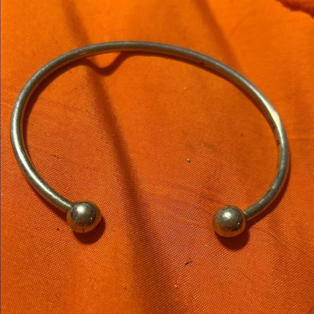 Elegant Silver Bangle Bracelet